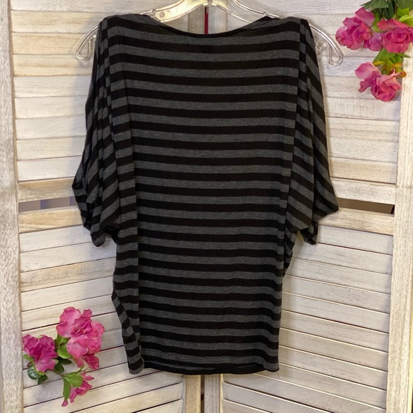 Striped Cold Shoulder/Short Sleeved Top - S - Picture 7 of 7